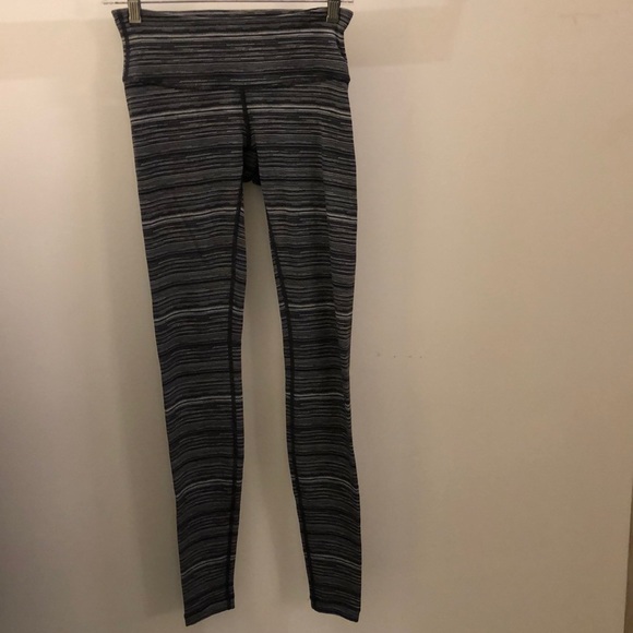 lululemon athletica Pants - Lululemon black gray white legging, sz 4, 71196 lululemon athletica Pants - Lululemon black gray white legging, sz 4, 71196